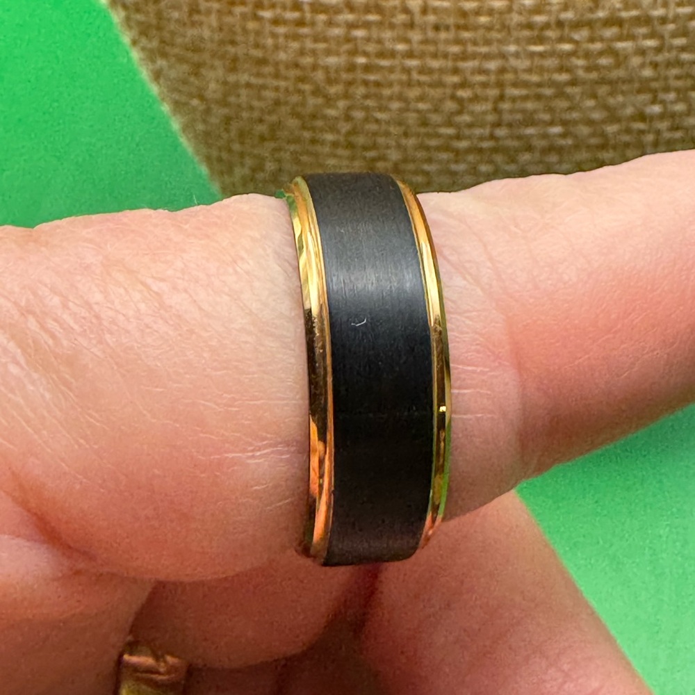 King Will Gold And Black Plated Tungsten Carbide 8mm Ring Size 10 New - Picture 15 of 16